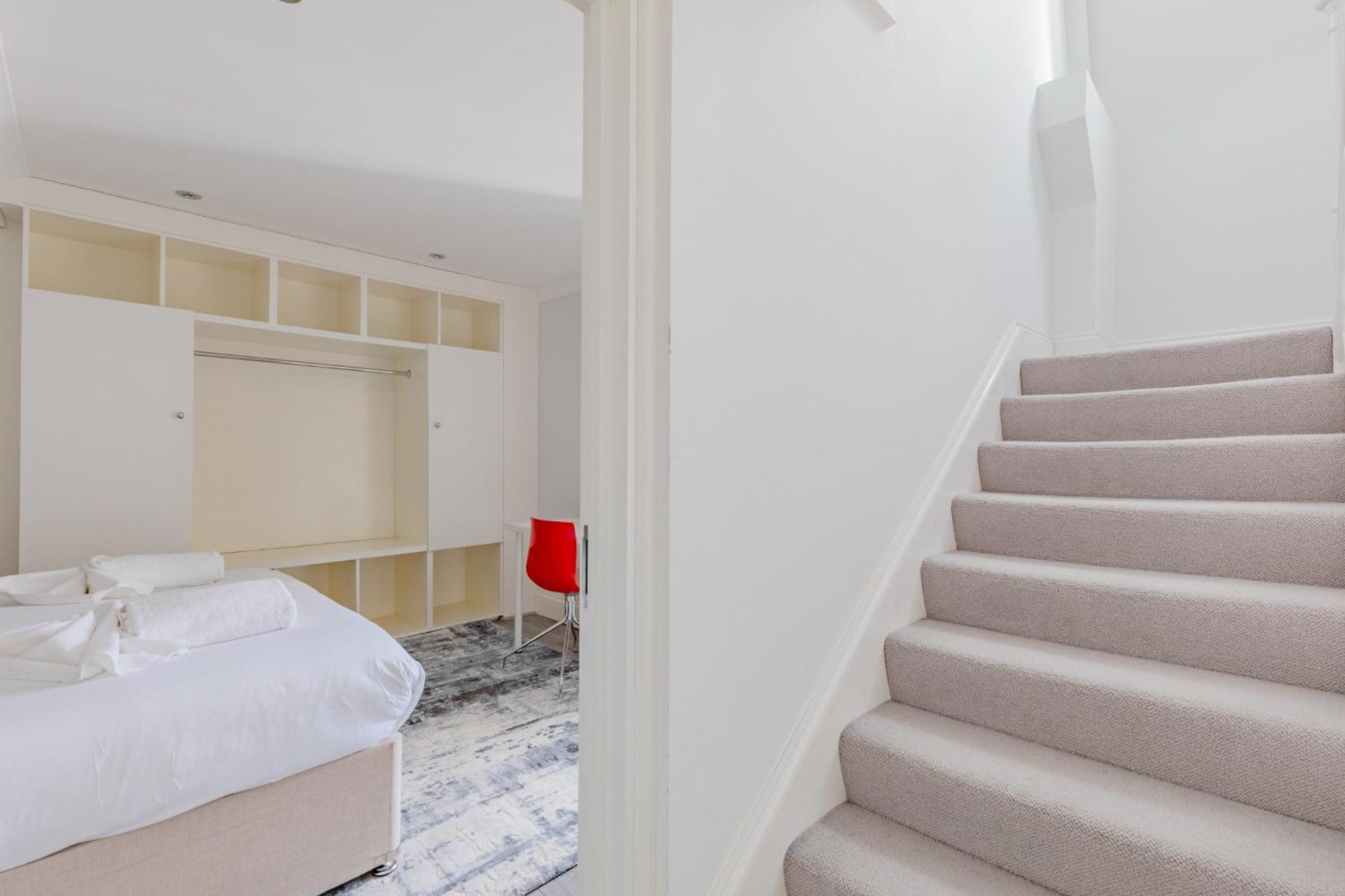 Stylish 2bd Flat In The Heart Of Kensington * Londra