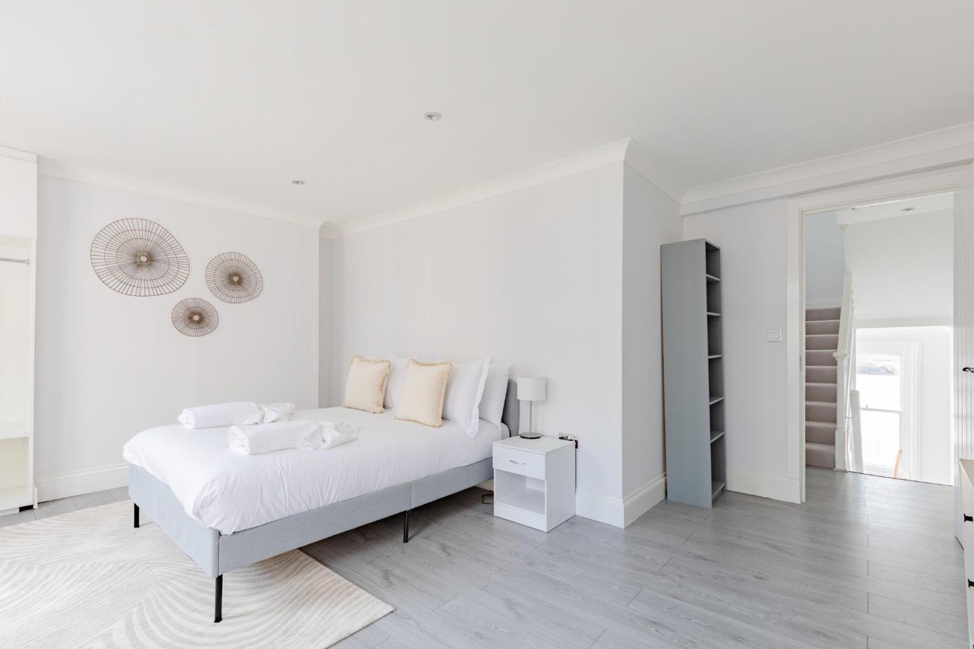 Stylish 2bd Flat In The Heart Of Kensington